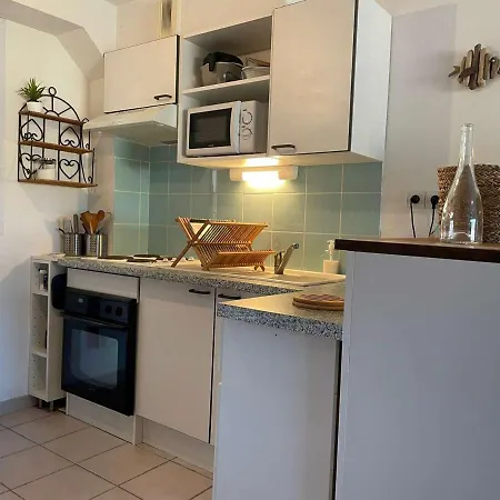 Maison 2 Avec Garage, Proche Des Elmes - Fr-1-225c-88